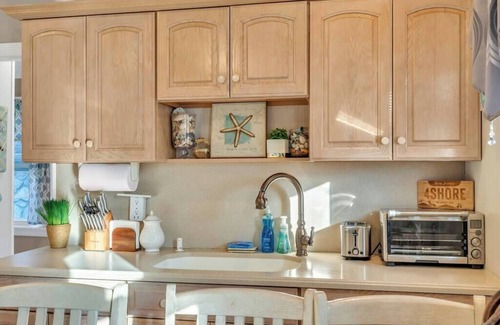 Ocean Gate Maison | Steps to Beach with Linens + Towels including AC