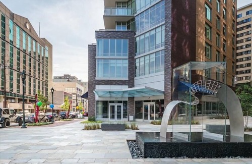 Woodmont Triangle Appartement | Appartements Classiques 1BR | Près de DC | par GLS