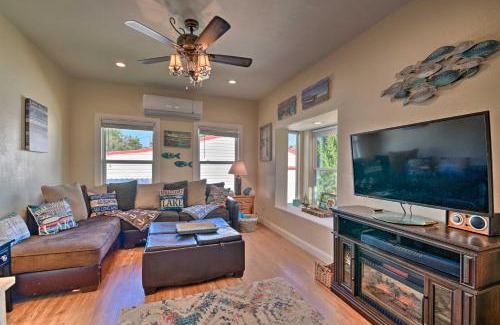 Granbury Maison | Steps to Lake! Charming Cabin Pool Access and Decks