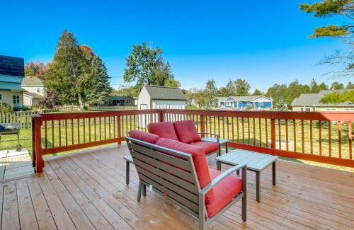 Manitowoc Maison | Steps to Lake Michigan Manitowoc Home with Fire Pit