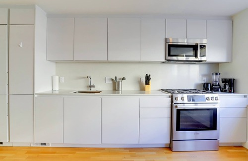 Radnor - Fort Myer Heights Appartement | Steps to Metro + Near D.C. Landmarks