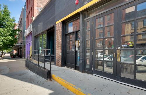 Old Market Appartement | Steps to Shops and Eats Dtwn Omaha Gem!
