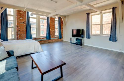 Old Market Appartement | Steps to Shops and Eats Dtwn Omaha Gem!