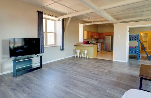 Old Market Copropriété | Steps to Shops & Eats: Dtwn Omaha Gem!