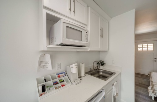 Soap Lake Appartement | Steps to Soap Lake: Studio Stay w/Patio!