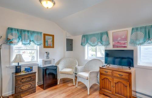 Surf City Maison | Steps to Surf City Beach Pet-Friendly Cottage!