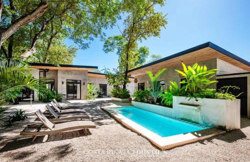 Playa Grande Appartement | Steps to the Main Surf Break - Casita 1 Dos Hijas