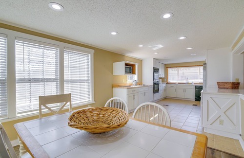 Tunica Cabine | Steps to Tunica Lake: Outdoor Retreat w/ Fire Pit