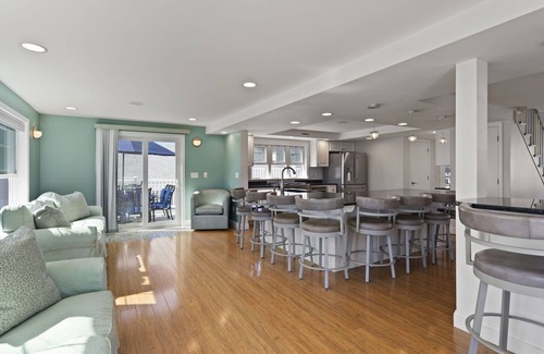 Wells Beach Maison | Nouvelle construction! Sept chambres. Cinq bains. 20 couchages. Étapes vers Wells Beach !!