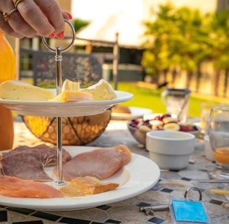 Kaggevinne Lit Et Petit-Déjeuner | Stijl en kleur