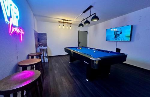 Neef Appartement | Stilvolle Wellness-Ferienwohnung in Neef Whirlpool, Sauna, Grill, Fitness, Billard & Moselblick