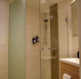 Sudstadt Appartement | Stilvolle Wohnung mit Balkon & Parkplatz