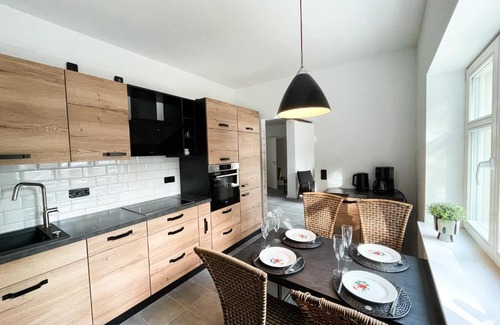 Salzwedel Appartement | stilvolle, zentrale Ferienwohnung Bocksbruecke mit Parkplatz