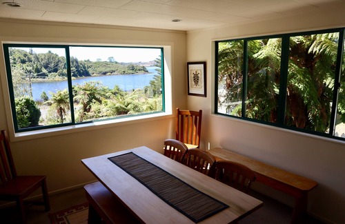 Rotoma Maison | Stilwaters Lakeside Retreat