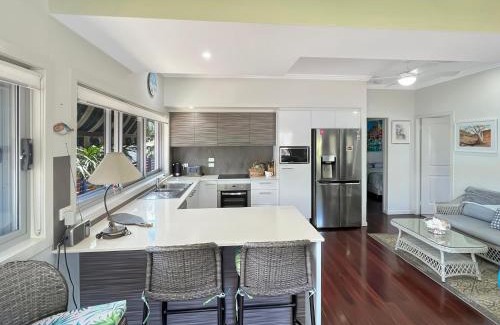 North Haven Maison | Stingray Lodge