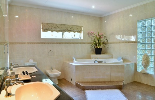 Schoemansville Maison | Stirling Manor Boutique Guest House