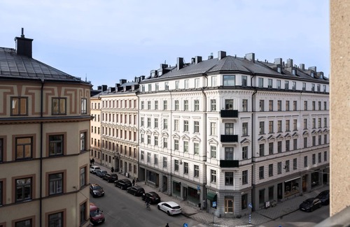 Norrmalm Appartement | Stockholm Loft Haven 3 Beds in a 1-bedroom Gem