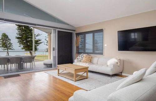 Stockton Maison | 'Stockton Grande' A Sublime Beachfront Family Oasis