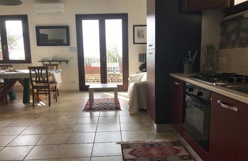 Sermoneta Appartement | Les chambres peintes: Appartement « Sermoneta » à la cour médiévale, l'utilisation Piscin