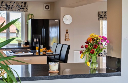 Lympsham Chalet De Ski | Stone Bow Farmhouse