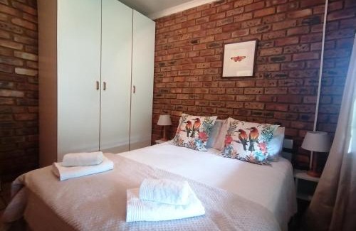 Lydenburg Chalet De Ski | Stone Circle Cottage