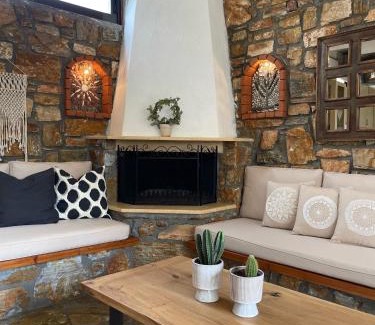 Leptokaria Maison | Stone cottage by the Coast of Olympus