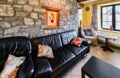 Han-sur-Lesse Cottage | Gîte moderne avec jardin, jacuzzi et sauna à Rochefort.