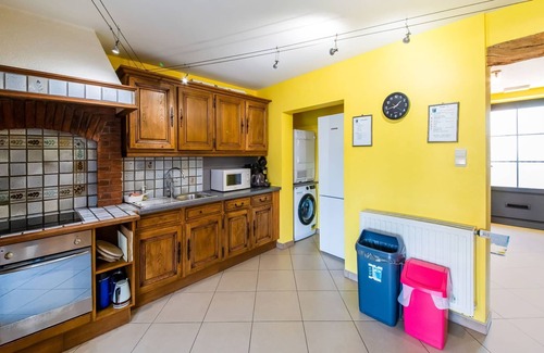 Han-sur-Lesse Cottage | Gîte moderne avec jardin, jacuzzi et sauna à Rochefort.