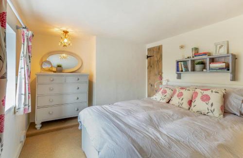 Bodham Maison | Stone Cottages - Bodham