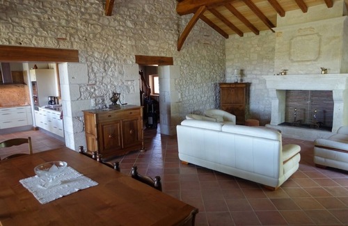 Monbalen Maison | Casa de campaña de piedra vista totalmente renovado y equipado