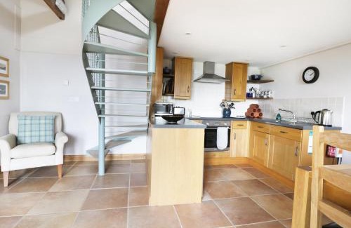 Spaunton Maison | Stone Cross
