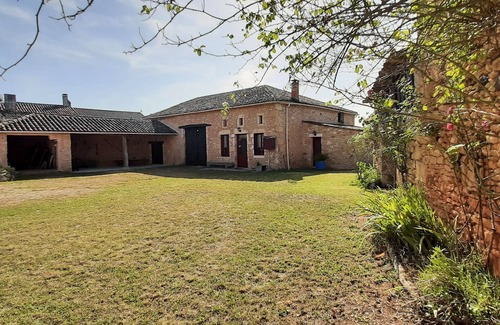 Blanquefort-sur-Briolance Maison | Maison de vacances en pierre
