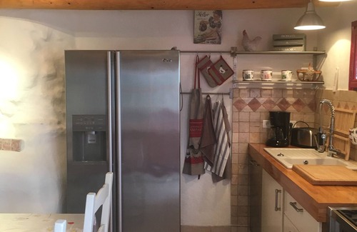 Mirabel-aux-Baronnies Maison | Maison en pierres atypique