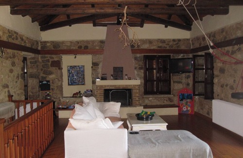 Evrostina Maison | Stone House by the sea