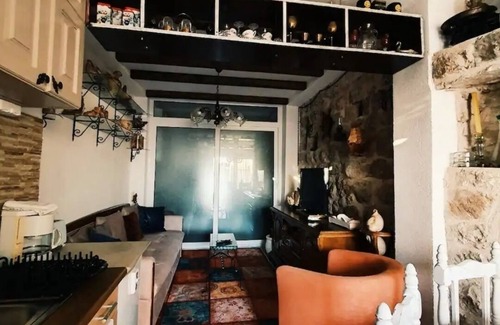 Rezevici Appartement | Stone house Đakonović is old family house. You can stay and enjoy in peace.
