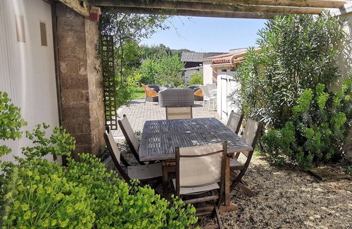 Le Bernard Maison | Maison en pierres avec jardin, 7 km des plages, 6 pers, 3 chambres - Le Bernard