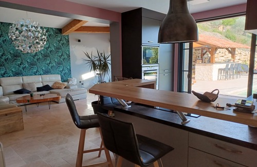 Buis-les-Baronnies Villa | Maison en pierre, piscine, spa, terrain de pétanque, bar extérieur