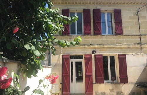 Camblanes-et-Meynac Maison | Maison en Pierre proche de Bordeaux. Pistes cyclable et randonnées à proximité.