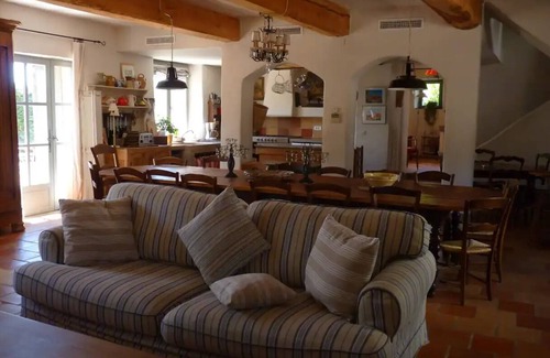 Verdun-en-Lauragais Maison | Maison en pierre avec piscine 10 couchages au cœur d'une ferme