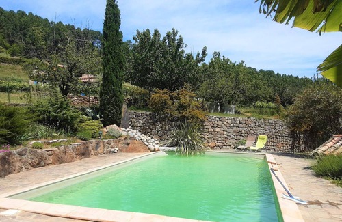 Chambonas Maison | Tiny maison avec piscine partagיe א Chambonas