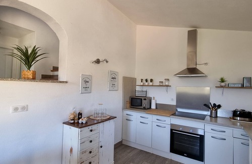 Arbellara Maison | Maison en pierre située entre mer et montagne