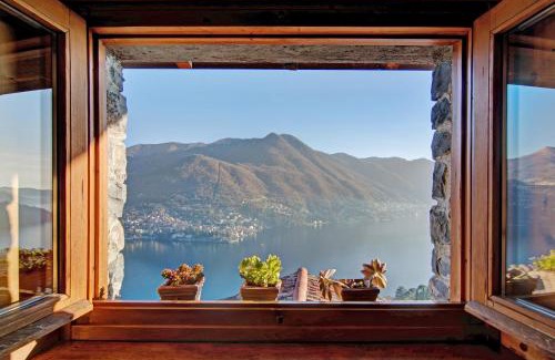 Moltrasio Maison | Stone House of the year 1500
