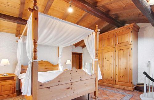 Moltrasio Maison | Stone House of the year 1500