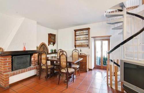 Moltrasio Maison | Stone House of the year 1500