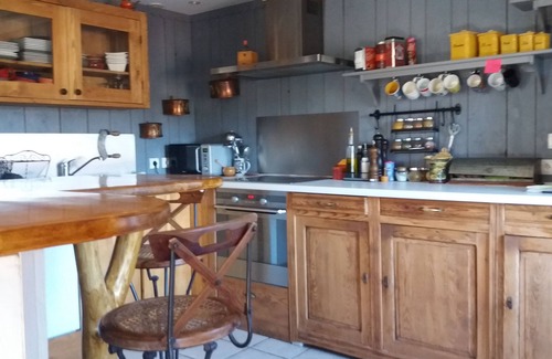 Polignac Maison | maison en pierres avec jardin dans un village typique proche du Puy en Velay