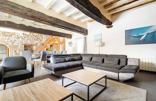 Plerguer Maison | Manoir pierre dans centre équestre vers saint malo/mont saint michel