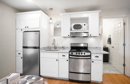 Newburyport Appartement | Stone Suite at Hygge House