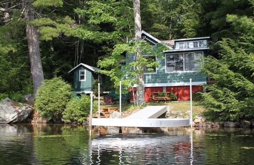 Barnstead Cabine | Retraite Influencé japonaise sur Lakefront