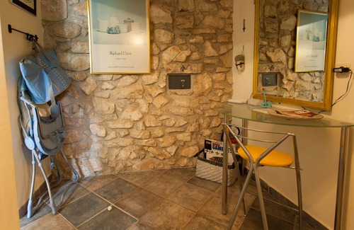 Sveti Ivan Dobrinjski Villa | Stone Villa with pool