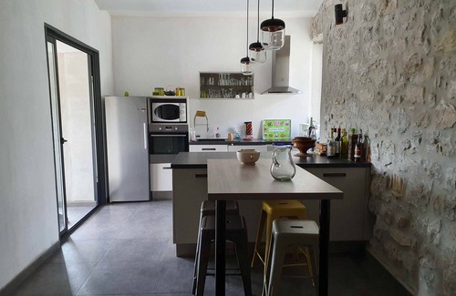 Chauzon Maison | Maison de village en pierre avec Piscine et jardin